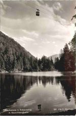 Taubensee bei Ruhpolding mit Rauschbergbahn