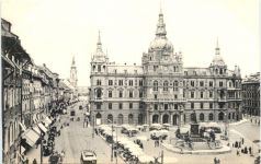 Graz, Hauptplatz mit Rathaus und Herrengasse