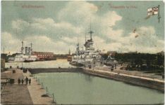 Wilhelmshaven - Kriegsschiffe im Hafen
