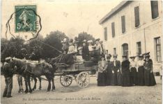 Nos Excursionnistes Parisinnes - Arrive a la Gare de Bologne