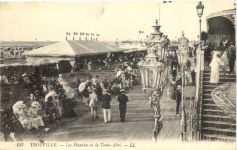 Trouville - Les Planches et la Tente-Abri