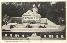 Dasbach im Taunus - Ehrenmal - Idstein