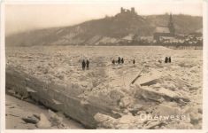 Oberwesel - zugefrorener Rhein