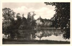 Borna - Teich mit Oberschule