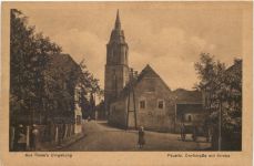 Pausitz - Dorfstrasse mit Kirche - Riesa