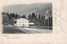 Die Postkarte zeigt das Freihaus am Tegernsee.