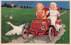 Präge-AK Kinder in Auto jagen Gans von der Strasse