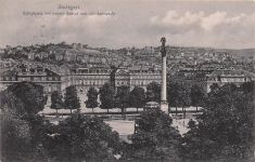 Stuttgart Schloßplatz mit neuem Schiol und Jubiläumssiule