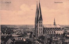 AK / Ansichtskarte Luebeck Marienkirche vom Petri Kirchturm aus gesehen