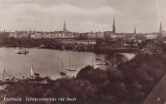 Hamburg. Lombardsbrücke mit Stadt