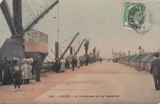 Ak Antwerpen Antwerpen Flandern, Der Spaziergang auf der Fußgängerbrücke