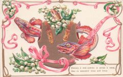 Präge-AK 1. April, Fische und Maiglöckchen in einem Brustpanzer