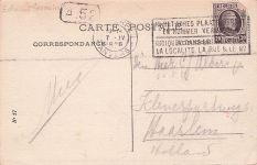 Künstler ak Die Postkarte zeigt zwei Katzen auf einem Dach.