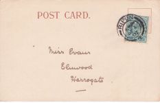 Lithographie Reiter und Reiterinnen vor einem Gatter