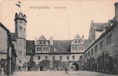 Vorderglauchau. Schlosshof.