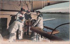 25 SCENES DE BORD. -Exercice du Canon à Bord d'un Cuirassé. LL.