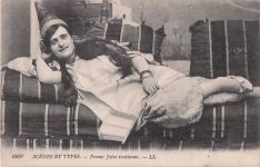 Scènes et Types. – Femme Juive tunisienne