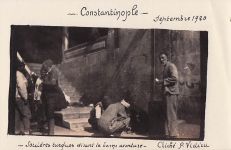 September 1920 Türkische Hexen beim Wahrsagen Fotograf: P. Vidicu