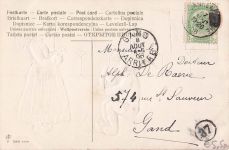 Präge-AK Junge mit Mädchen in niederländischer Tracht beim Wolle aufwickeln