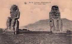No 33 Colosses d'Aménophis III. XVIIIe Dynastie Thèbes.