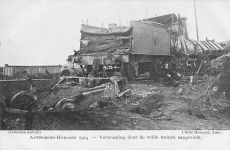 AK Antwerpen-Hoboken, Verwoesting door de wilde treinen aangericht