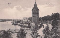 Lübeck - die Hubbrücke