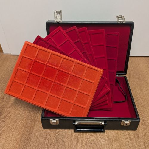 MÜNZKOFFER inklusive 8 Tableaus - Platz für hunderte Münzen - gebraucht