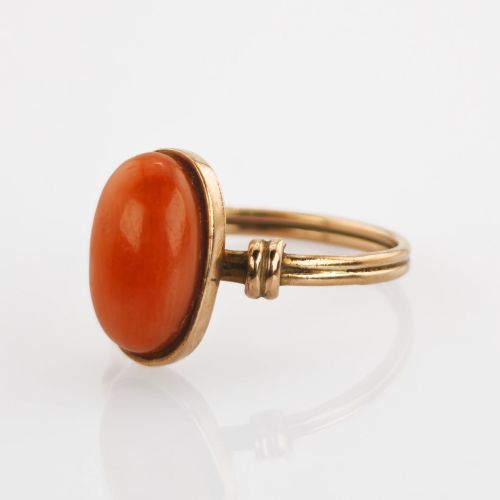 Goldring mit Jaspis-Cabochon im Stil der Moderne | 333 / 2,1g / Gr. 52