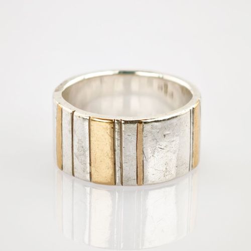 Geometrischer Ring aus Silber und Gold um 1970 | Gr. 56