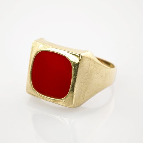 Goldring mit Karneol im Stil der 1970er Jahre |585 / 6,8g / Gr. 67