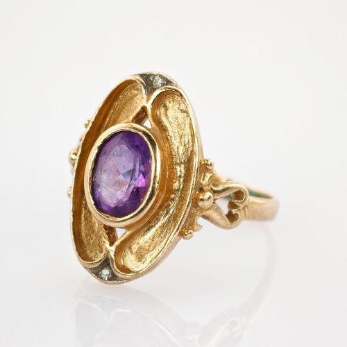 Goldring mit Amethyst und Diamanten im Jugendstil | 585 / 5,1g / Gr. 56