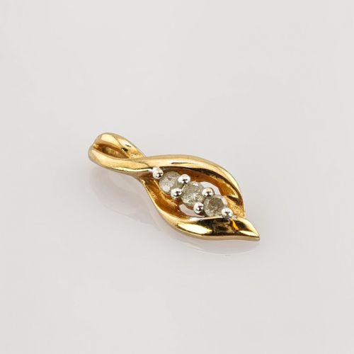Goldanhänger mit Diamanten Blattmotiv