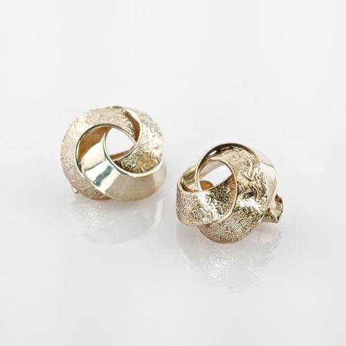 Clip-Ohrringe aus Silber im Knoten-Design