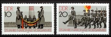 DDR, MiNr. 2580-2581 postfrisch - 25 Jahre NVA - Nationale Volksarmee