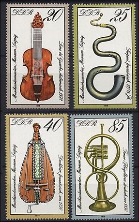 DDR, MiNr. 2445-2448 postfrisch - 50 Jahre Musikinstrumenten-Museum Leipzig