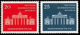 DDR, MiNr. 665-666 postfrisch - 10 Jahre Magistrat von Groß-Berlin, Wiederherstellung des Brandenburger Tores