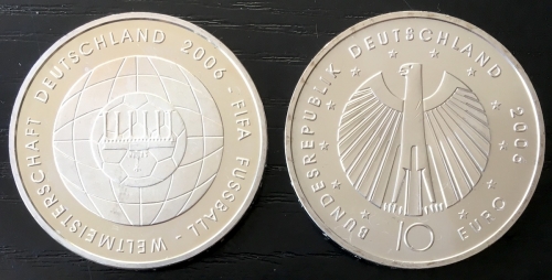 10 EURO - FIFA Fußball WM 2006 - F Stuttgart unten, stempelglanz