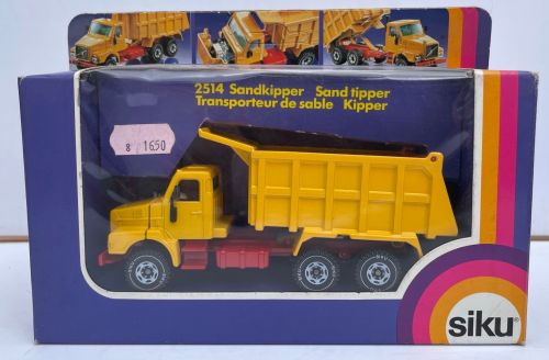 SIKU 2514 - VOLVO 12 Sandkipper / Muldenkipper - 1:55 OVP