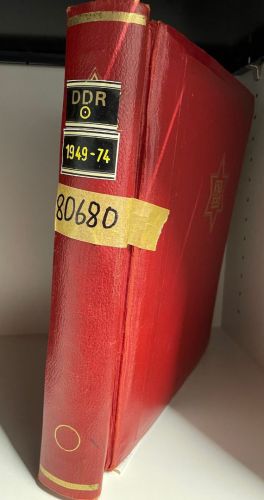 DDR Sammlung gestempelt - 1949-1974 nahezu komplett auf Vordruck im Klemmbinder