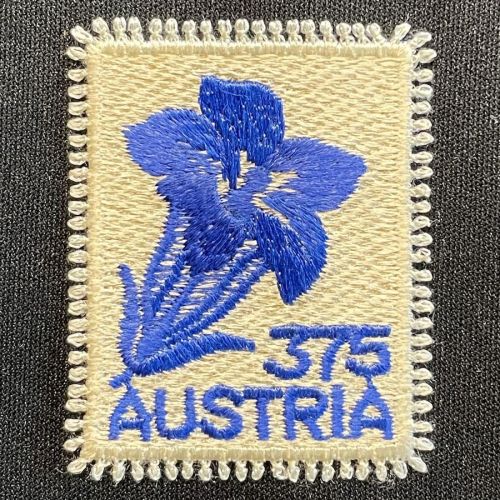 ÖSTERREICH MiNr. 2538 postfrisch - Vorarlberger Stickerei Enzian