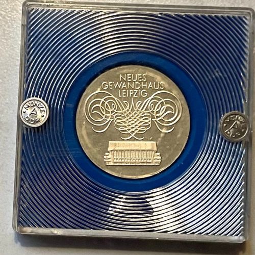 DDR 10 Mark 1982 - Neues Gewandhaus Leipzig - PP original verplombt