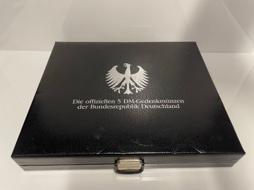 Münzkassette Schatulle für 43 x 5 DM Münzen ohne Kapseln gebraucht