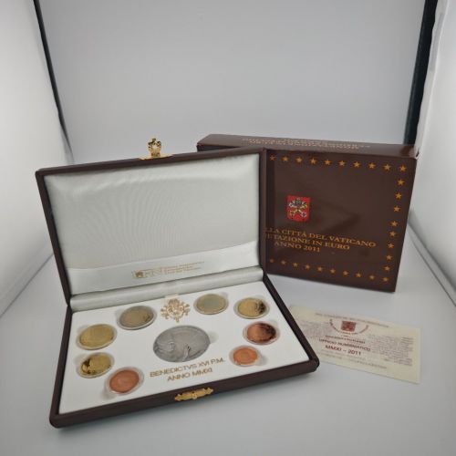 Vatikan Euro KMS 2011 Kursmünzensatz PP mit Silbermedaille in Box mit CoA