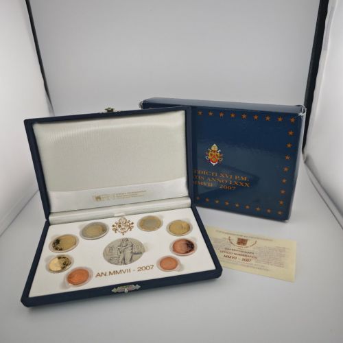 Vatikan Euro KMS 2007 Kursmünzensatz PP mit Silbermedaille in Box mit CoA