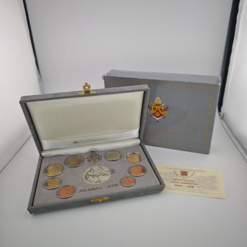 Vatikan Euro KMS 2006 Kursmünzensatz PP mit Silbermedaille in Box mit CoA