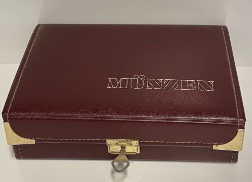 Münzkassette weinrot LEER für 5 Tableaus und Schlüssel / neuwertig