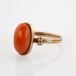 Goldring mit Jaspis-Cabochon im Stil der Moderne | 333 / 2,1g / Gr. 52