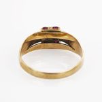 Goldring mit Rubinbesatz um 1970 | 333 / 2,0g / Gr. 57