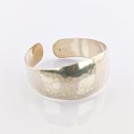 Silber Armreif Hammerschlag breit modernistisch