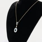 Gold Kette mit blauem Quarz und Perle